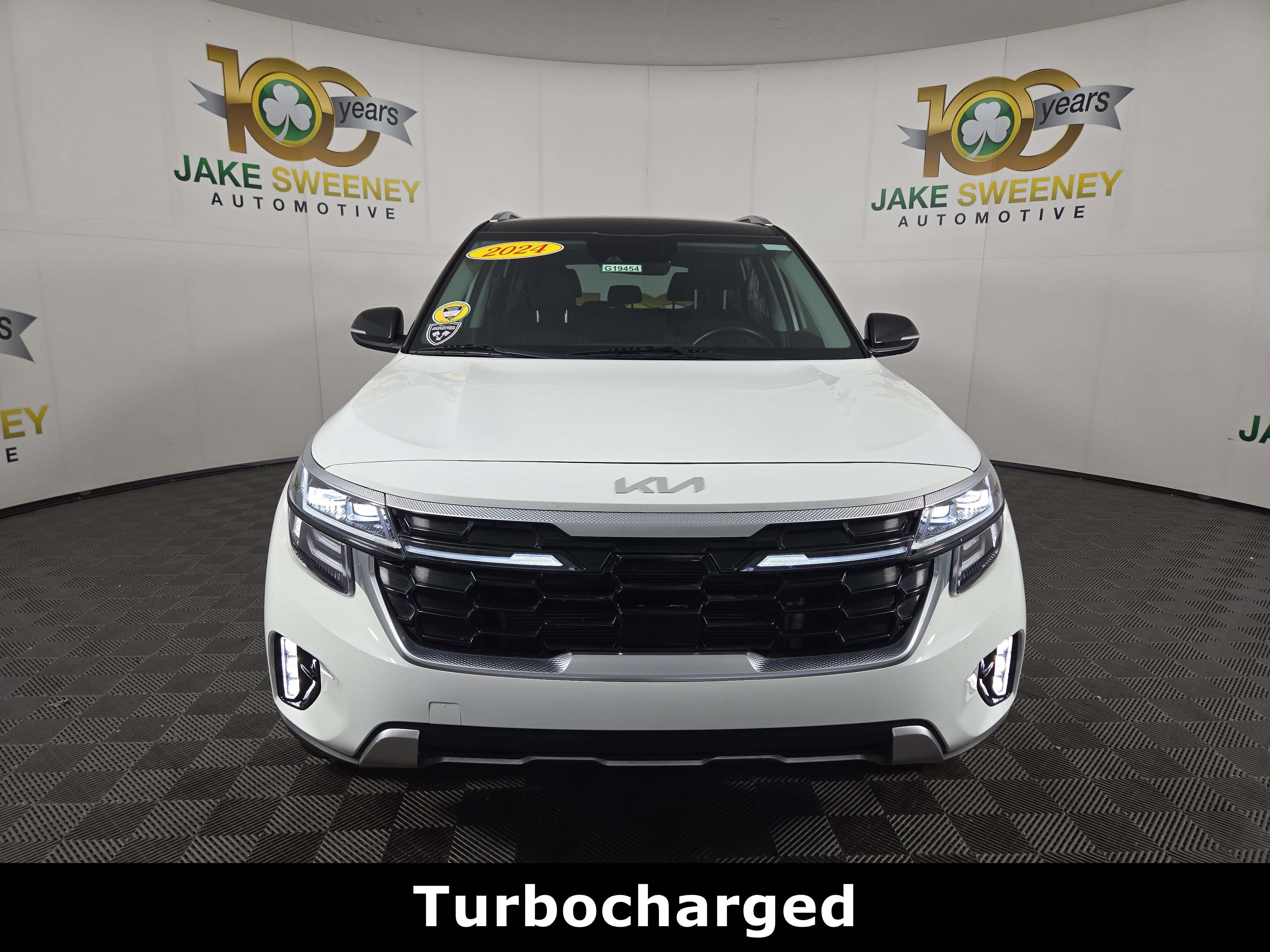 Used 2024 Kia Seltos SX image 2