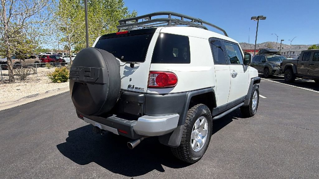 Used 2010 Toyota FJ Cruiser 4WD image 3