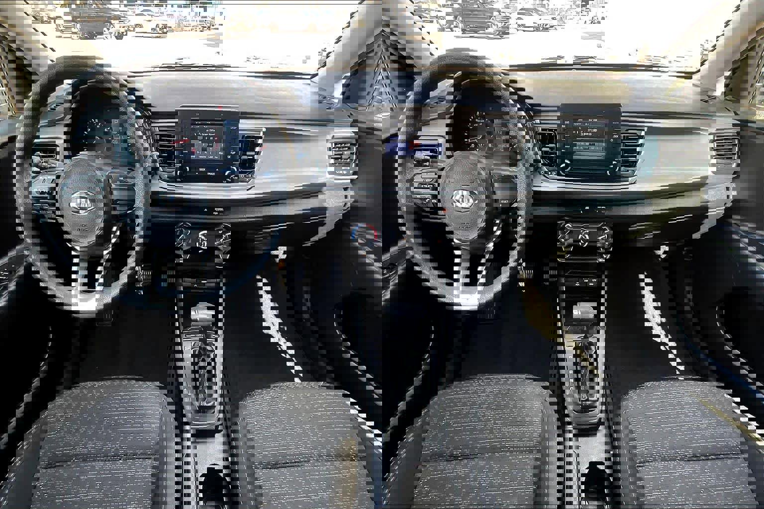 Used 2019 Kia Rio LX image 12