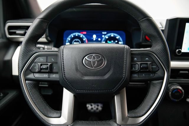 Used 2024 Toyota Tacoma TRD Sport AWD/4WD image 12