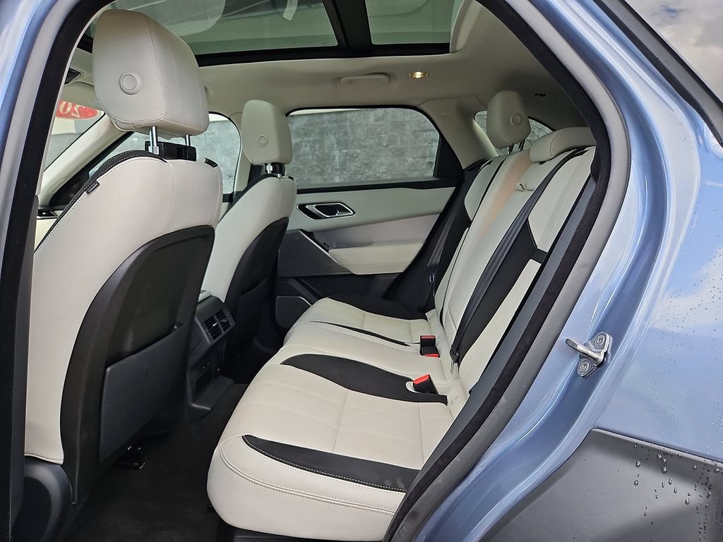Used 2019 Land Rover Range Rover Velar R-Dynamic SE AWD/4WD image 12