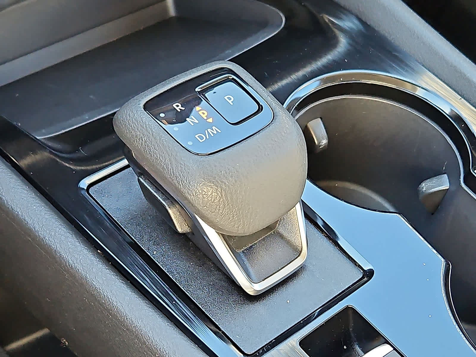 Used 2025 Nissan Rogue SV AWD/4WD image 21