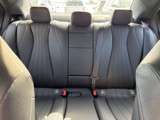 Used 2018 Mercedes-Benz E 400 E 400 image 18