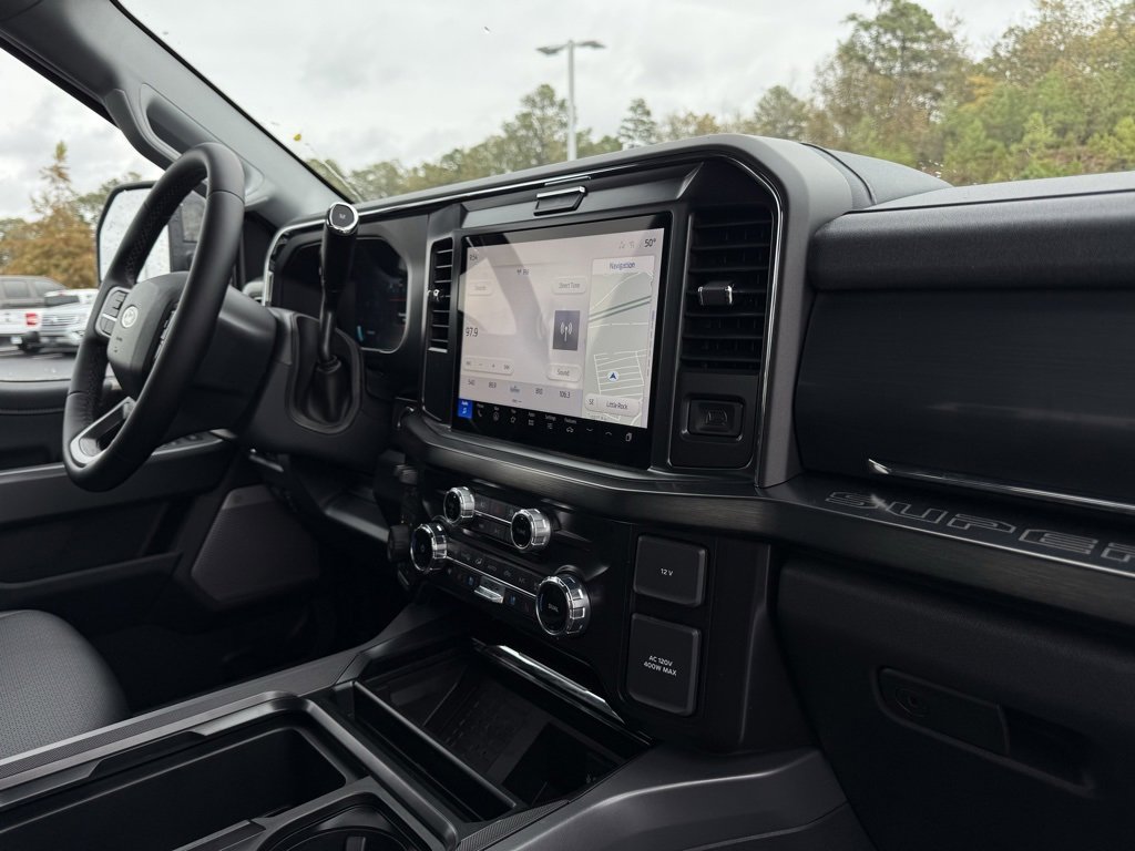 New 2026 Ford F250 Lariat w/ Black Appearance Package image 32