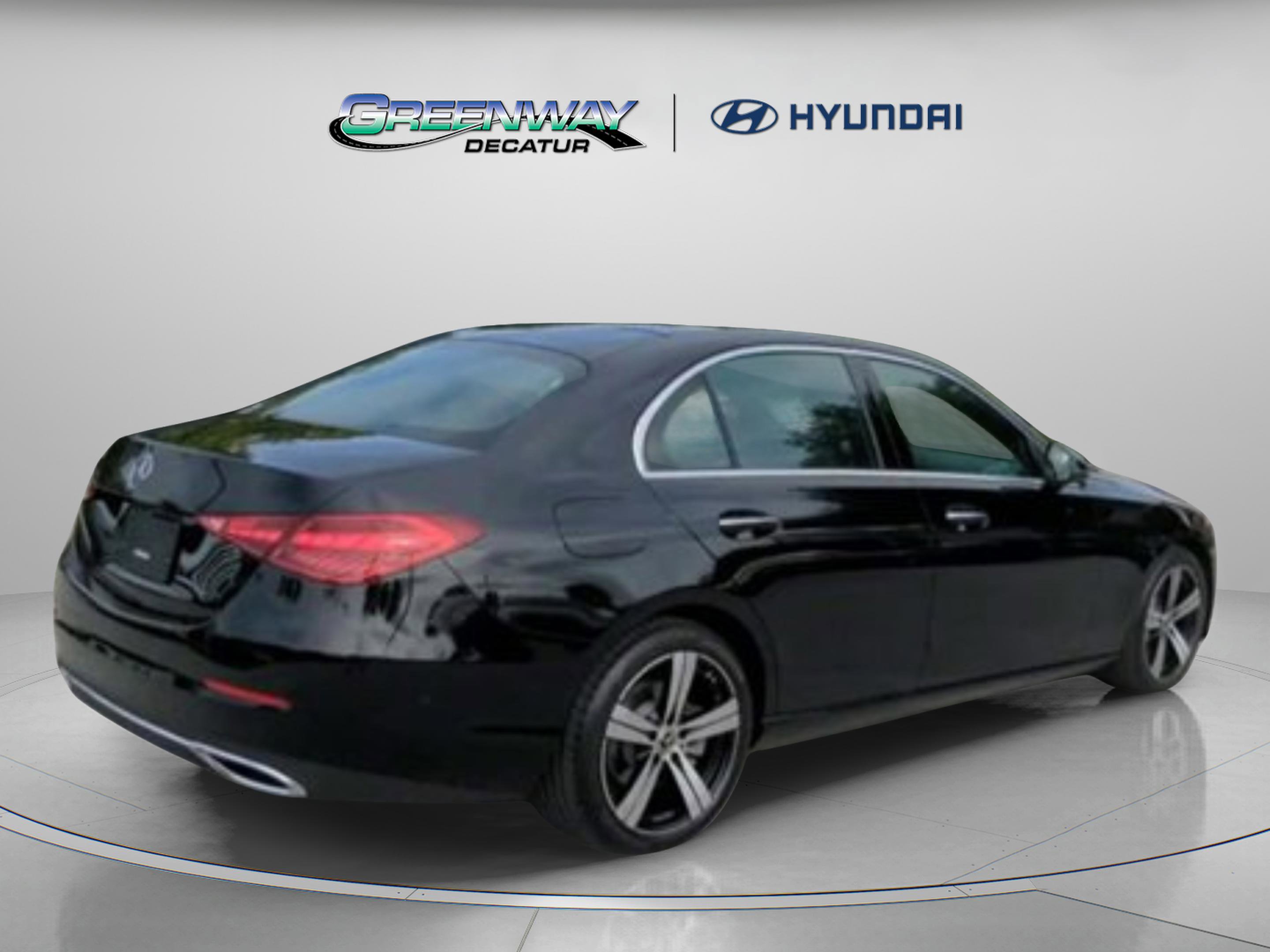 Used 2025 Mercedes-Benz C 300 Sedan image 26