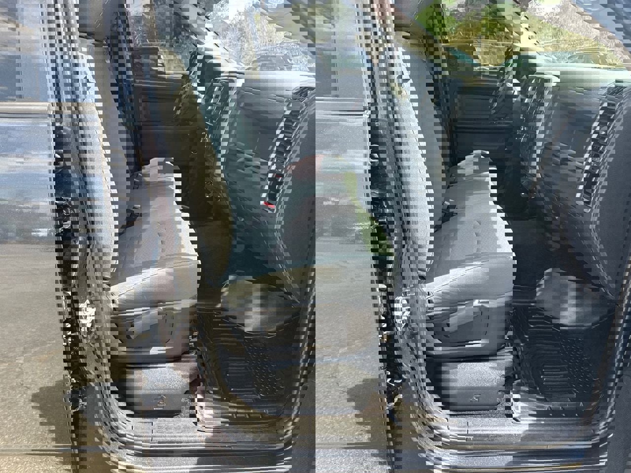 Used 2018 RAM 1500 Express w/ Express Value Package image 13