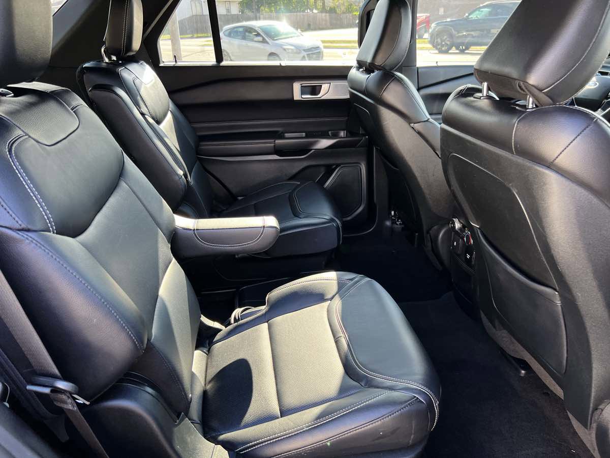 Used 2020 Ford Explorer ST w/ Premium Technology Package image 17