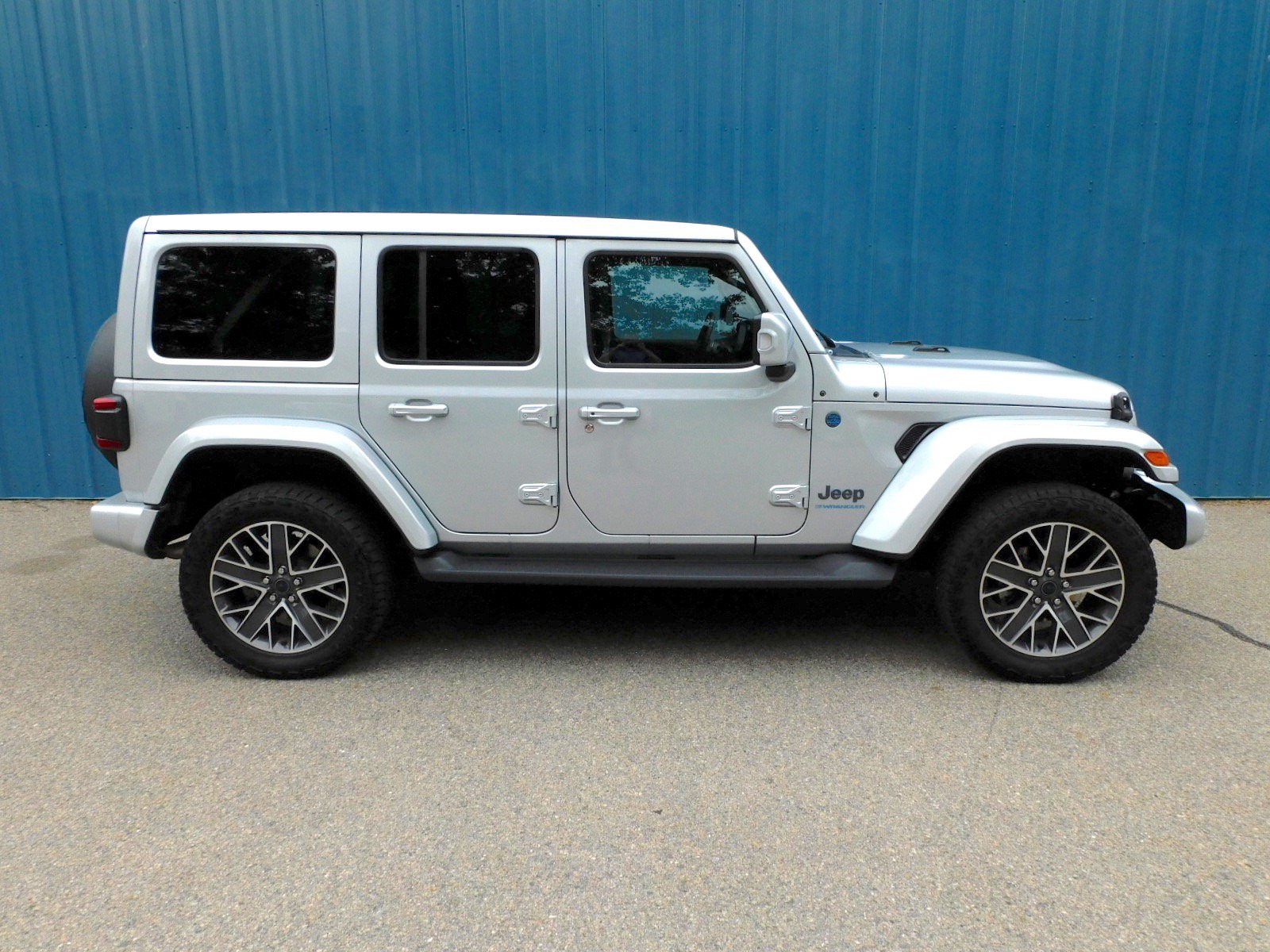 Used 2024 Jeep Wrangler High Altitude AWD/4WD image 6