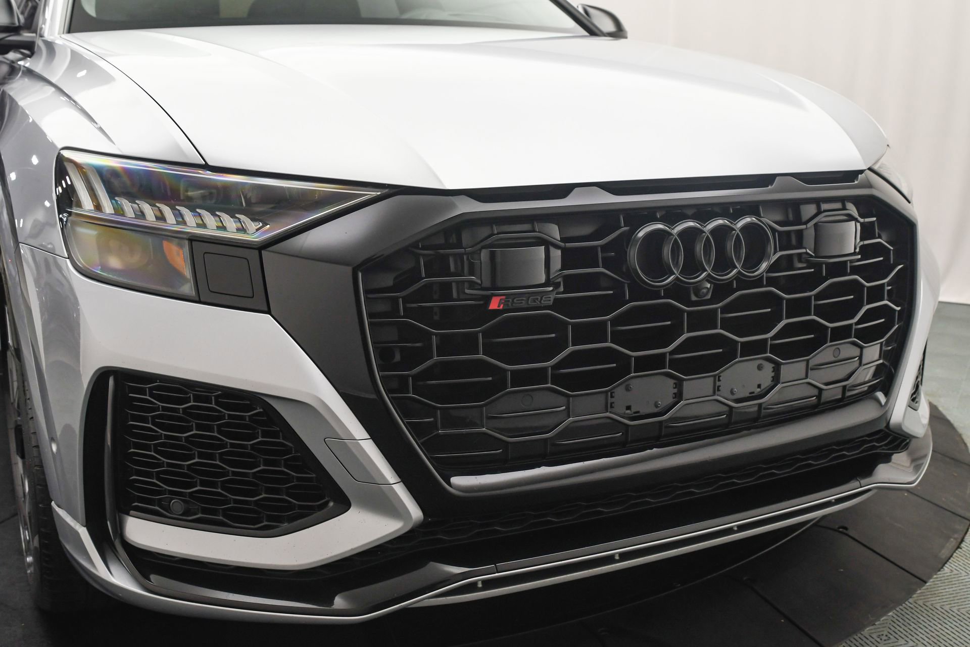 Used 2021 Audi RS Q8 4.0T w/ Black Optic Package image 26
