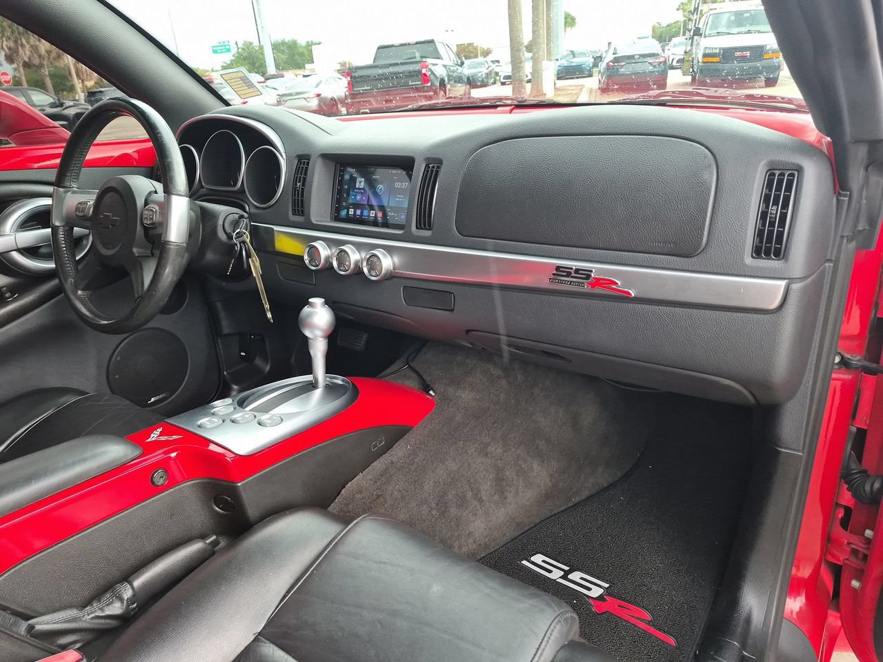 Used 2005 Chevrolet SSR w/ Preferred Equipment Group RWD image 22