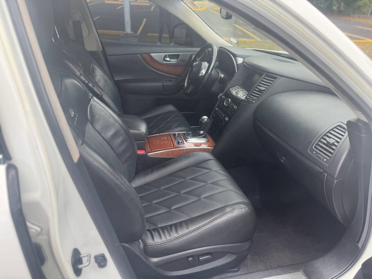 Used 2014 INFINITI QX70 2WD w/ Premium Package image 6