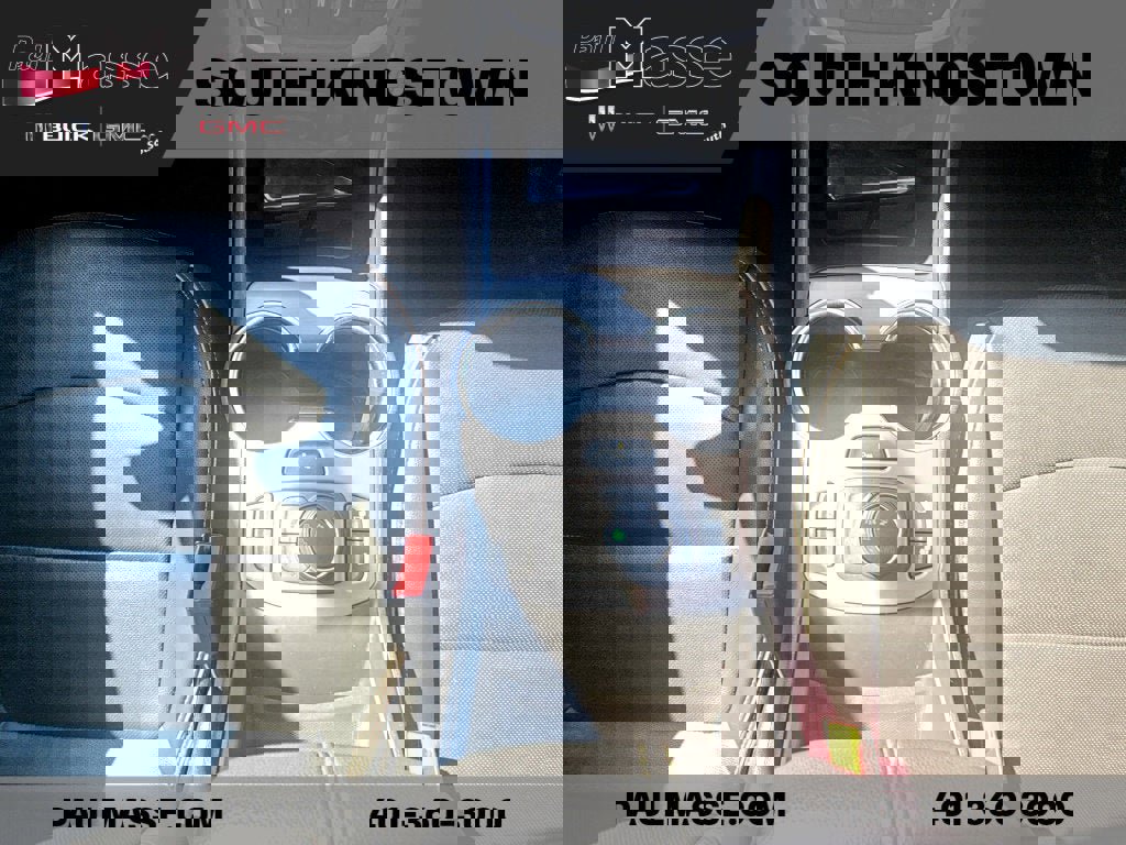 Used 2024 GMC Terrain AT4 w/ Tech Package image 19