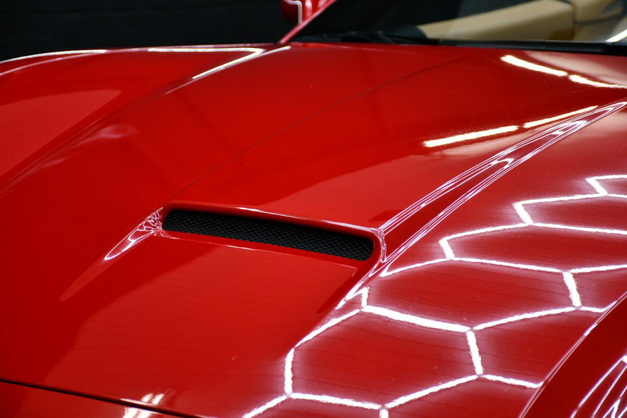 Used 2014 Ferrari California RWD image 4