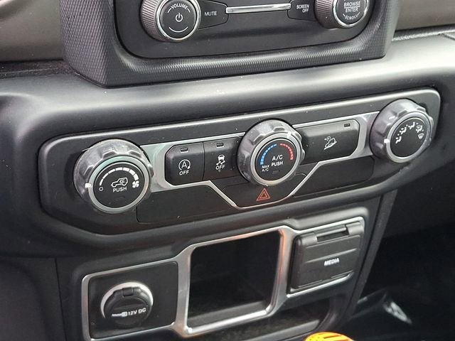 Used 2018 Jeep Wrangler Sport image 17