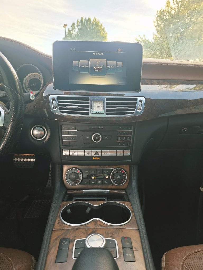 Used 2015 Mercedes-Benz CLS 550 image 40