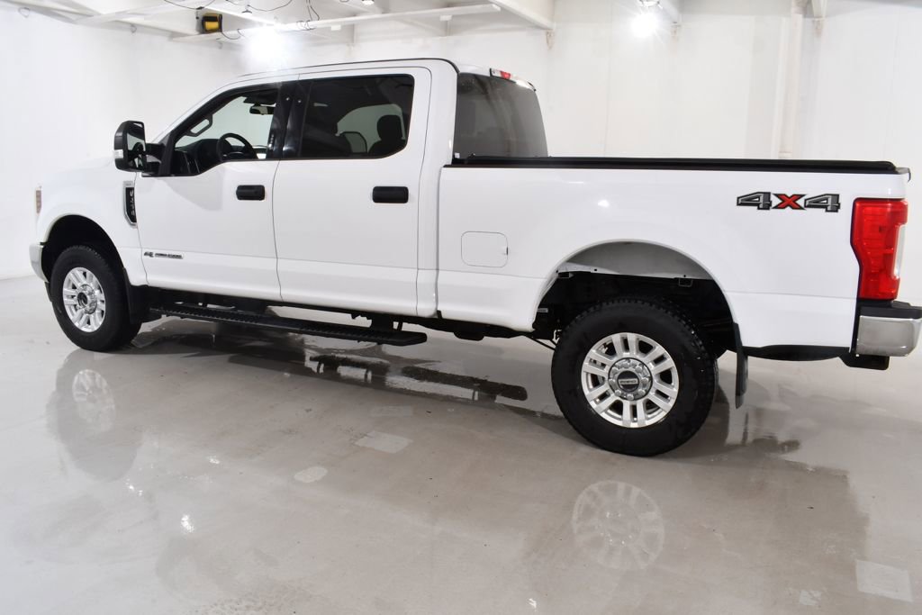 Used 2019 Ford F250 XLT w/ Snow Plow Prep Package image 15