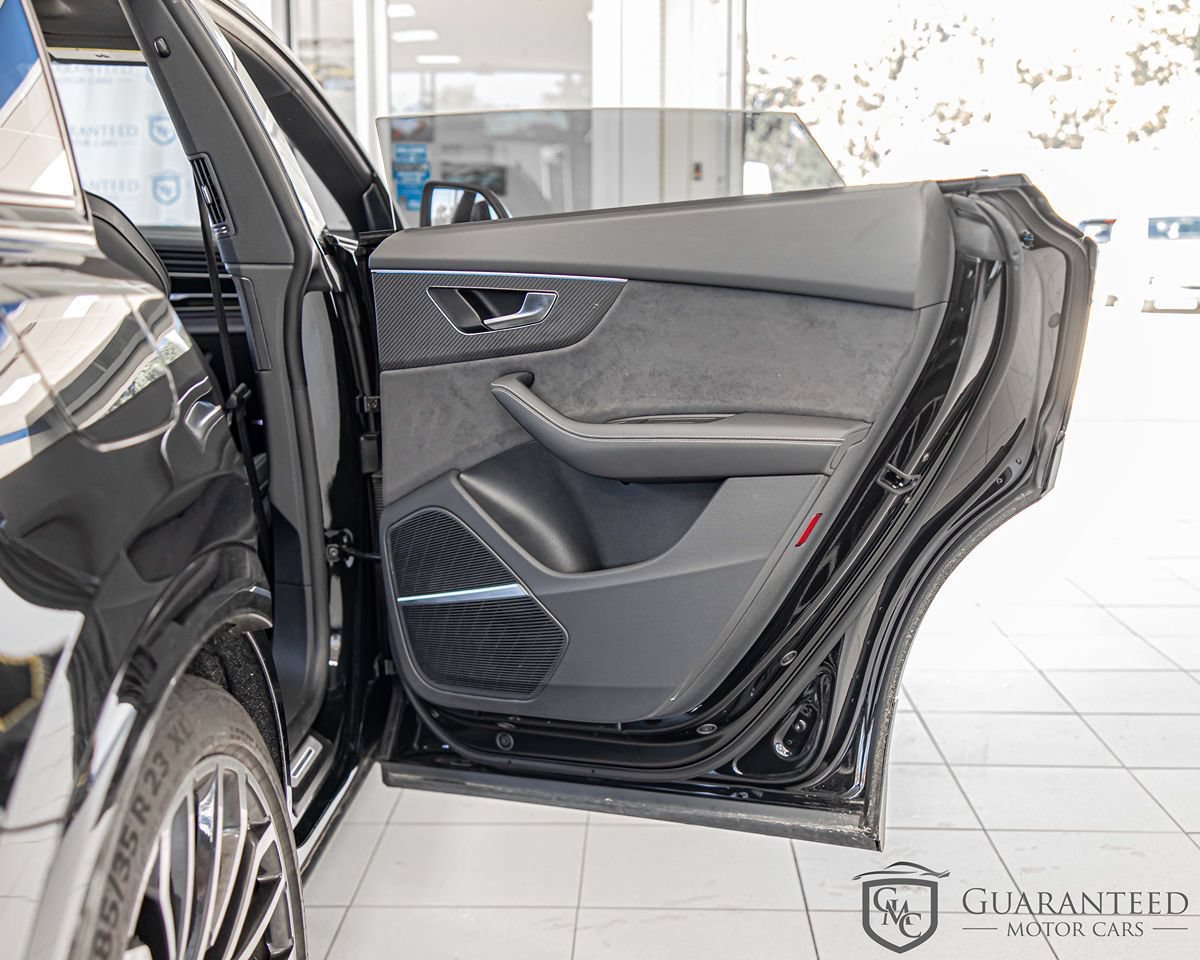 Used 2025 Audi SQ8 Premium Plus w/ 23" Wheel Package AWD/4WD image 41