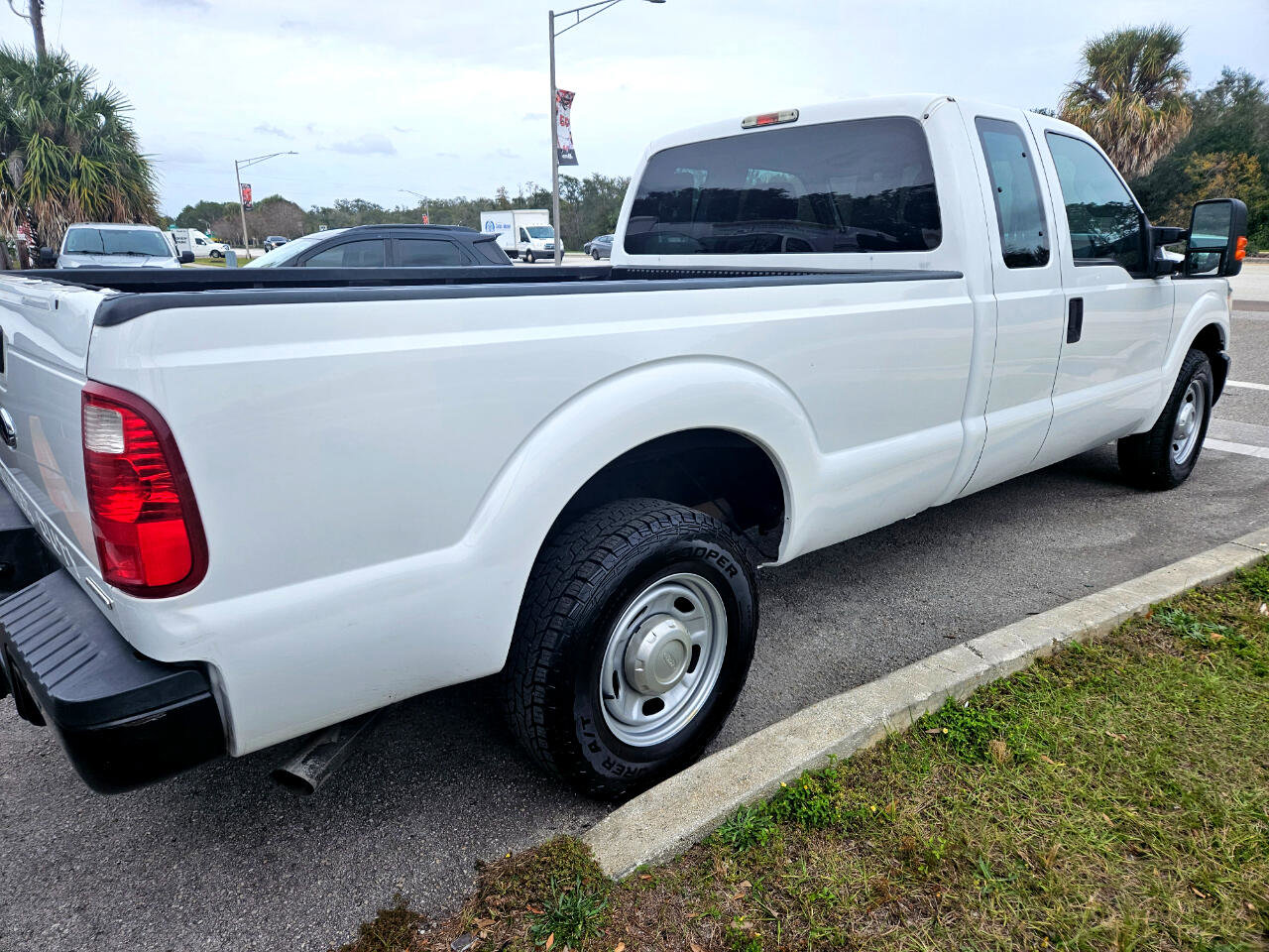 Used 2015 Ford F250 XL w/ Power Equipment Group image 4