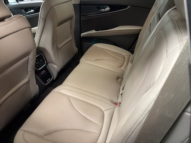 Used 2023 Lincoln Nautilus Reserve image 16
