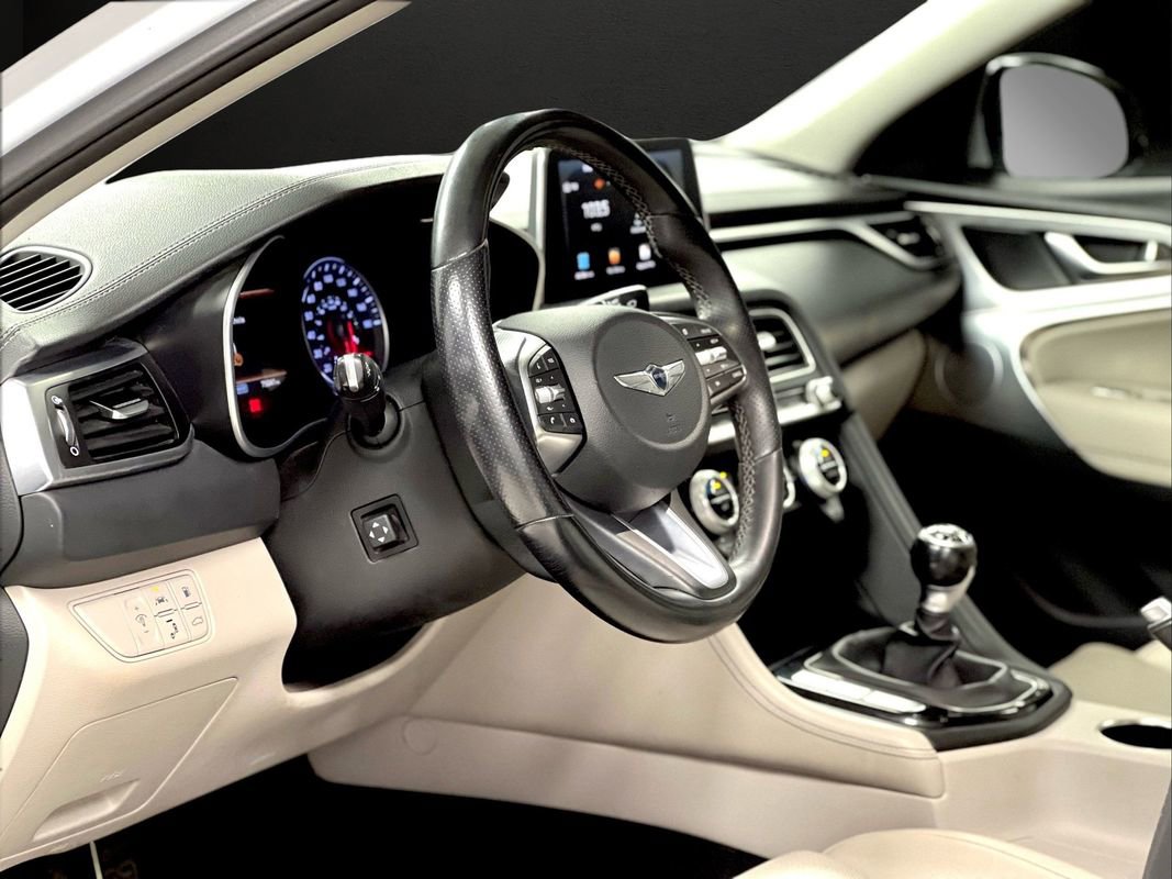 Used 2019 Genesis G70 2.0T Sport image 16