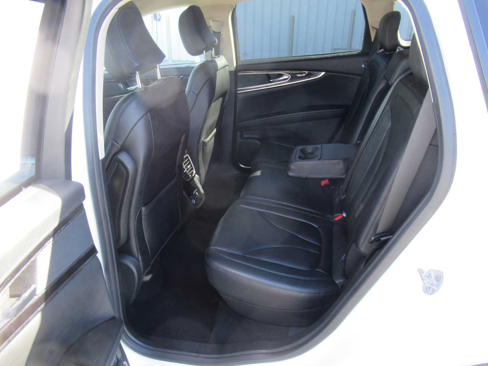 Used 2023 Lincoln Nautilus FWD image 13