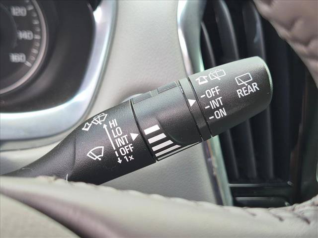 Used 2020 Chevrolet Traverse LT FWD image 6