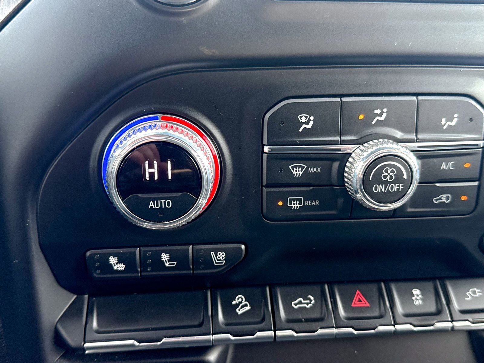 Certified 2021 GMC Sierra 1500 AT4 image 31