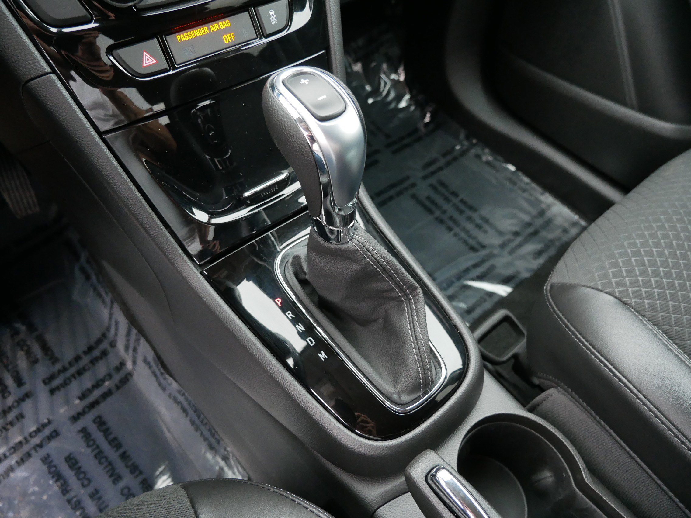 Used 2022 Buick Encore Preferred w/ Safety Package AWD/4WD image 24