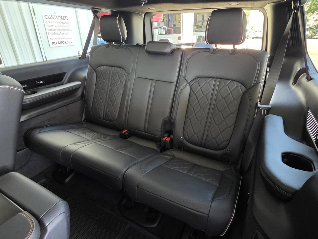 New 2026 Jeep Grand Wagoneer L Summit AWD/4WD image 19