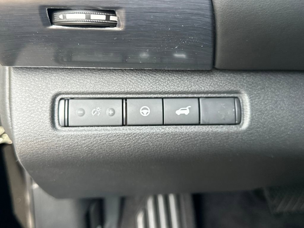 New 2026 Nissan Pathfinder SL image 12