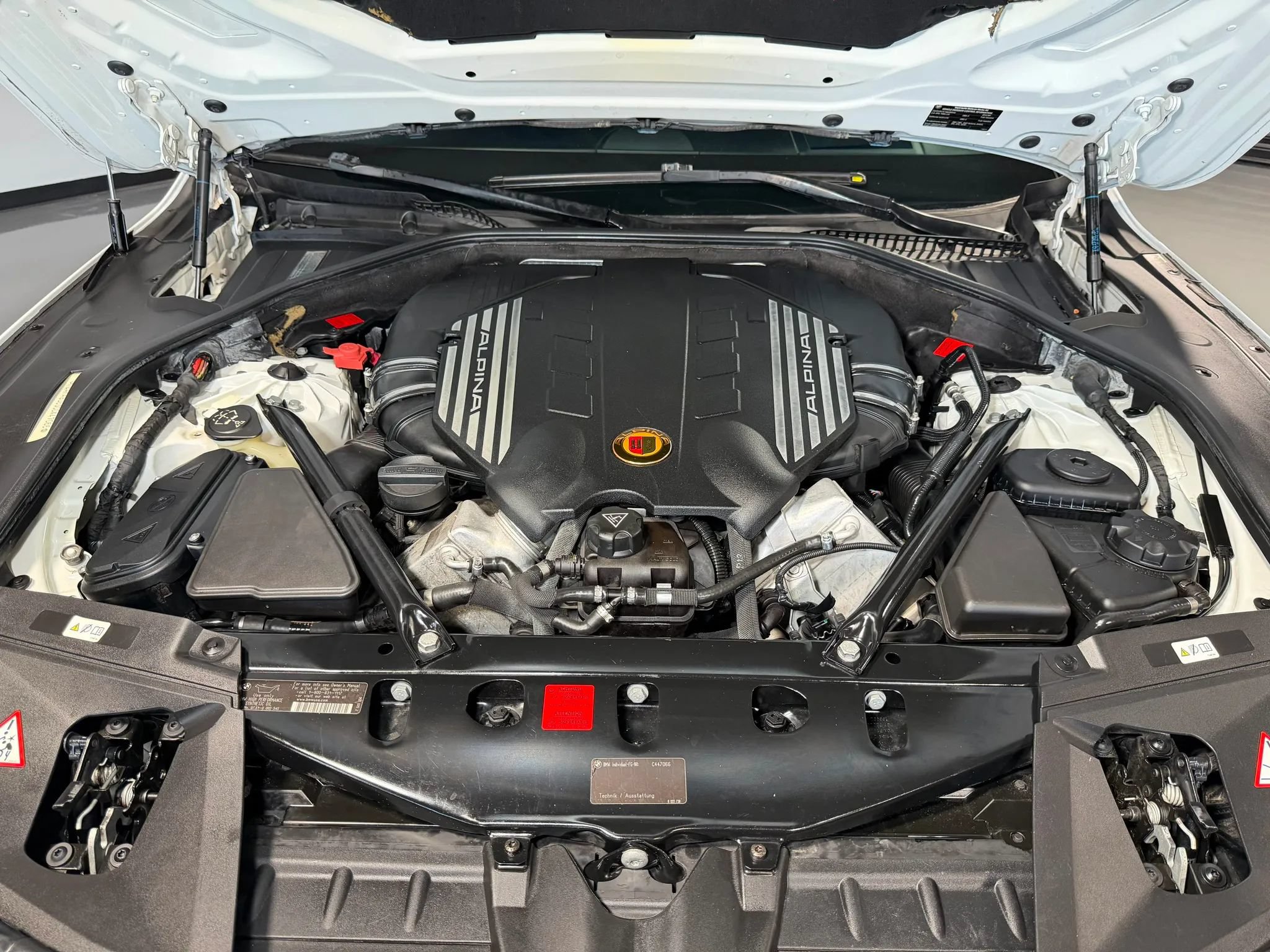 Used 2012 BMW ALPINA B7 RWD image 44