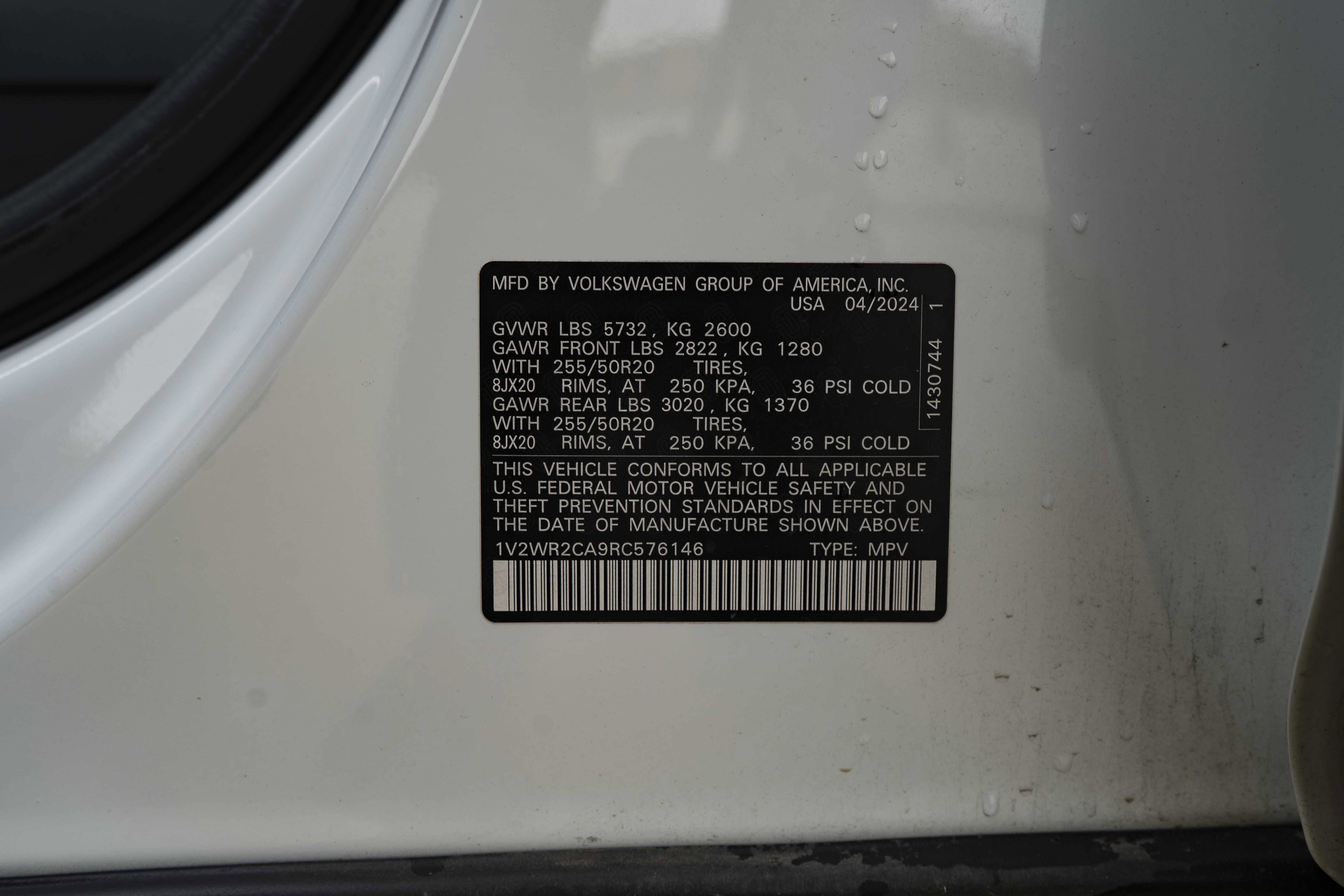 Used 2024 Volkswagen Atlas SE w/ Black Wheel Package FWD image 47
