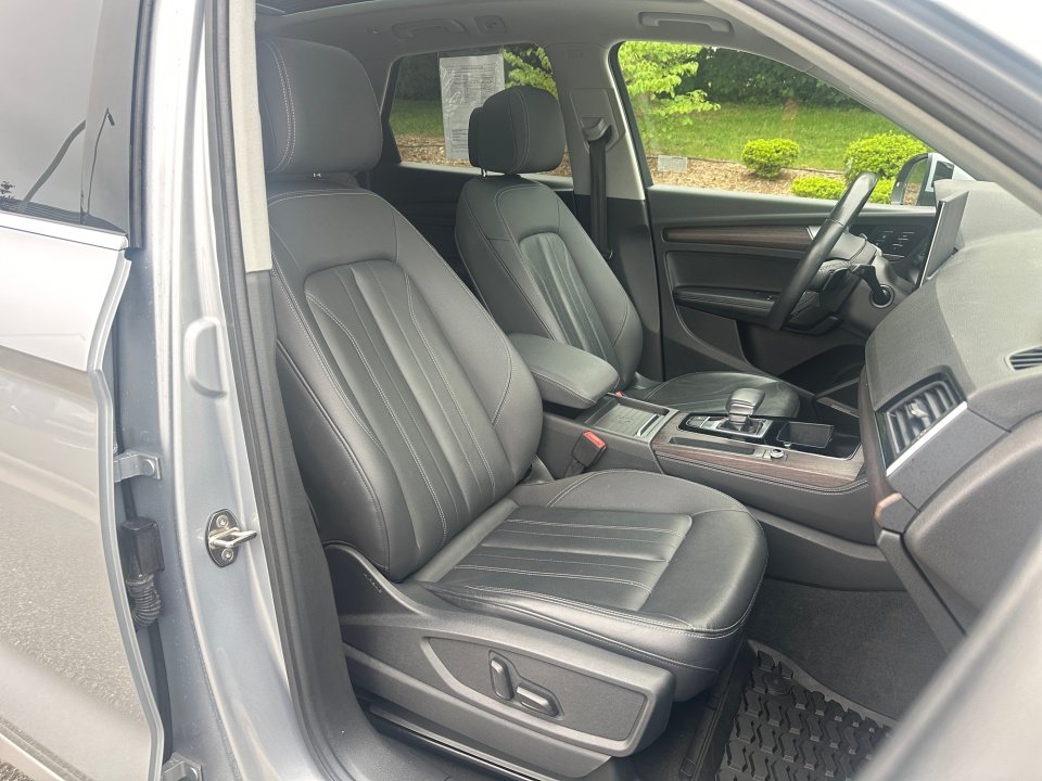 Used 2021 Audi Q5 2.0T Premium Plus w/ Premium Plus Package AWD/4WD image 28