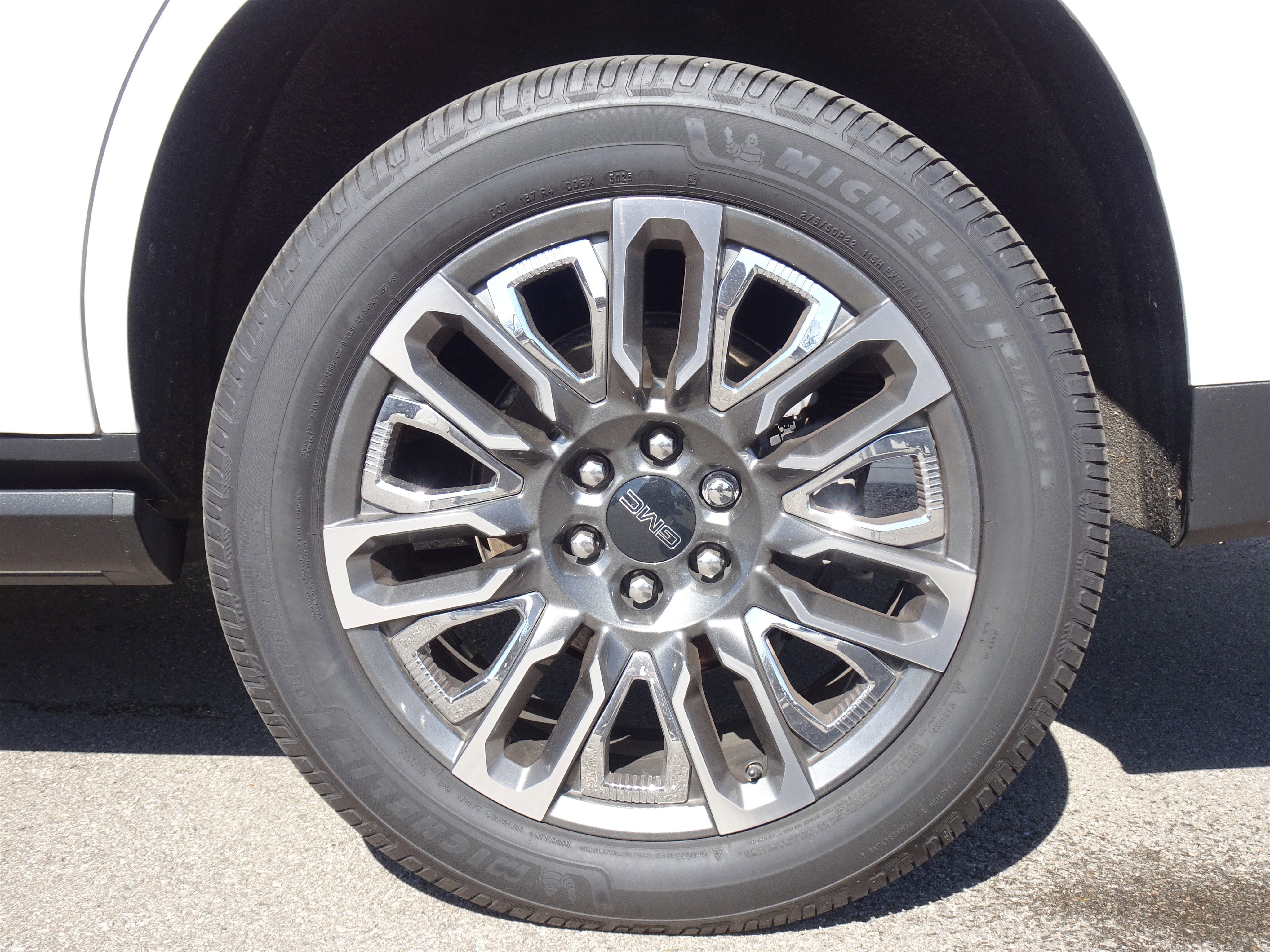 Used 2023 GMC Yukon Denali Ultimate image 29