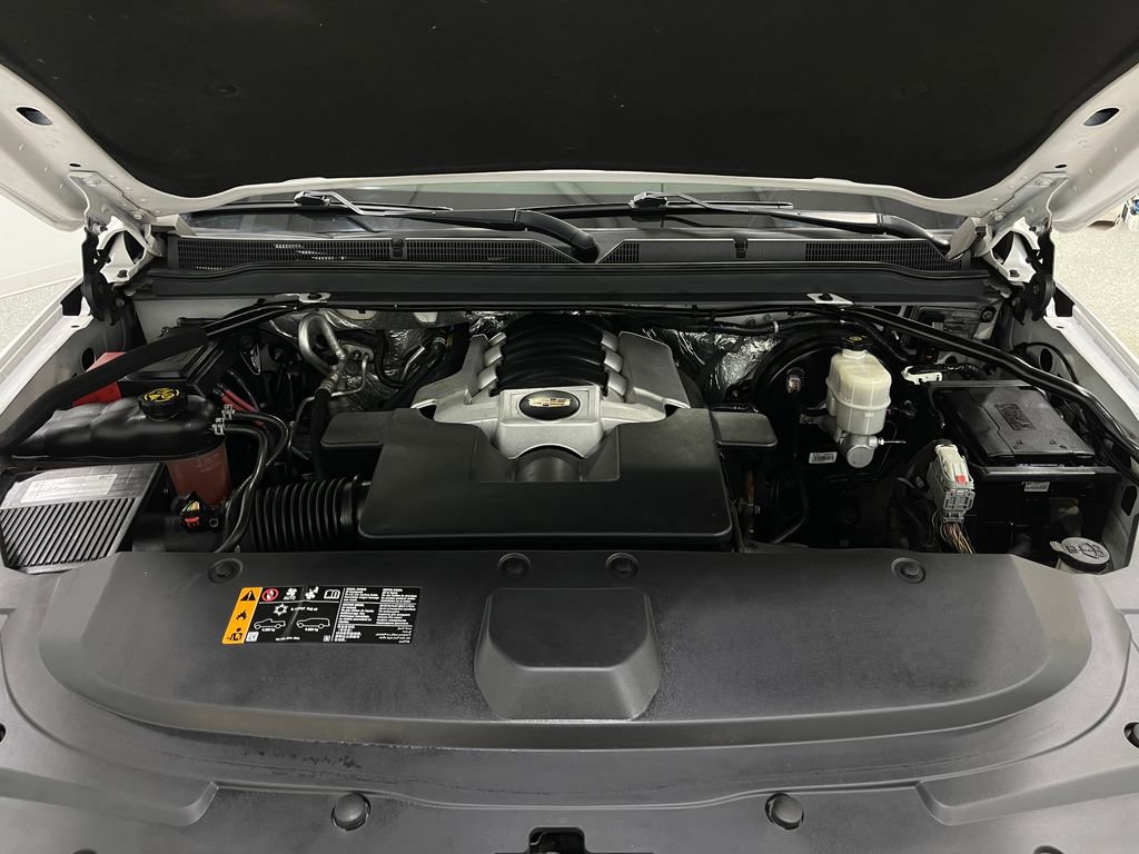 Used 2017 Cadillac Escalade ESV Luxury image 29