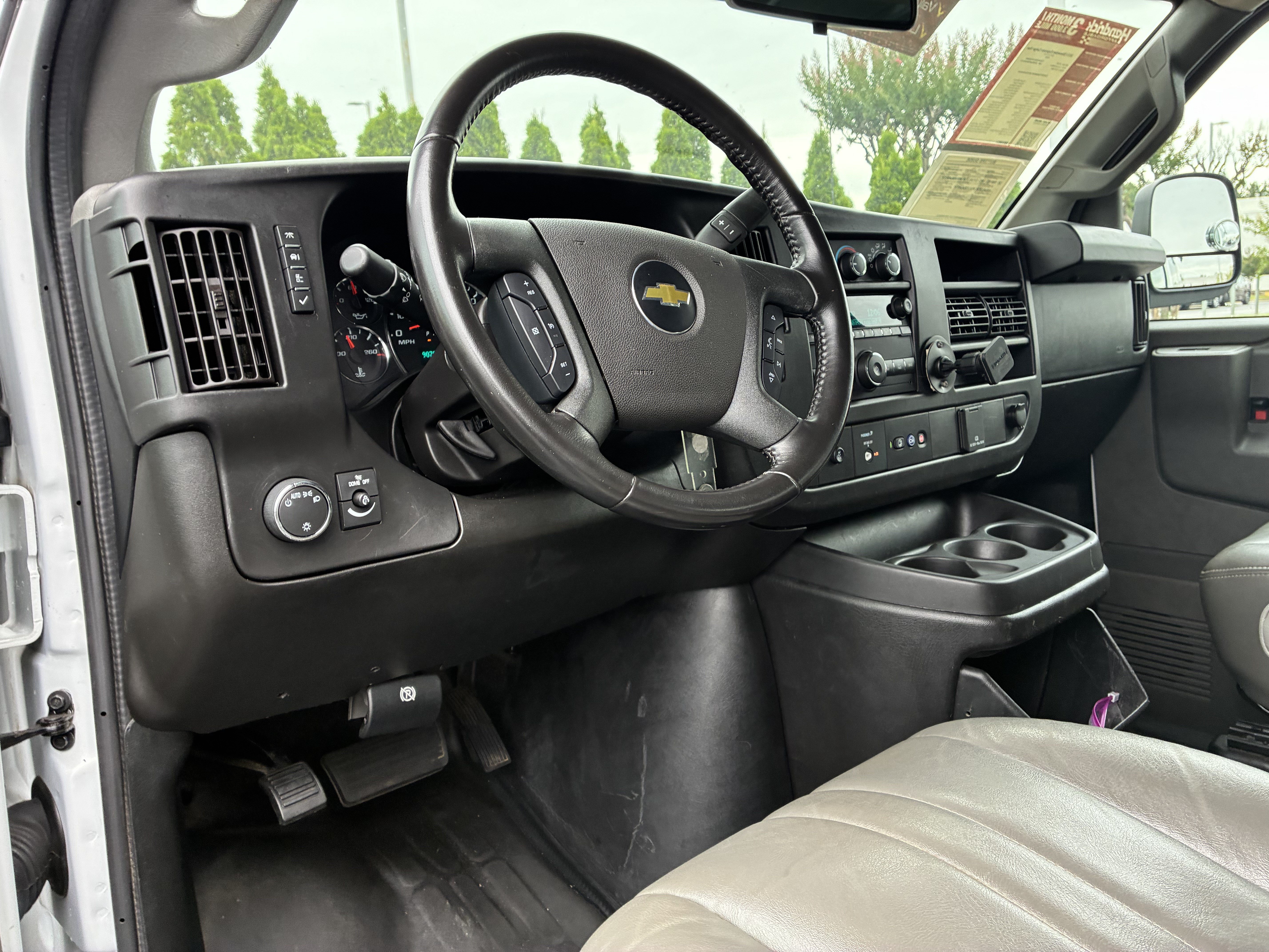 Used 2022 Chevrolet Express 2500 w/ Driver Convenience Package RWD image 26