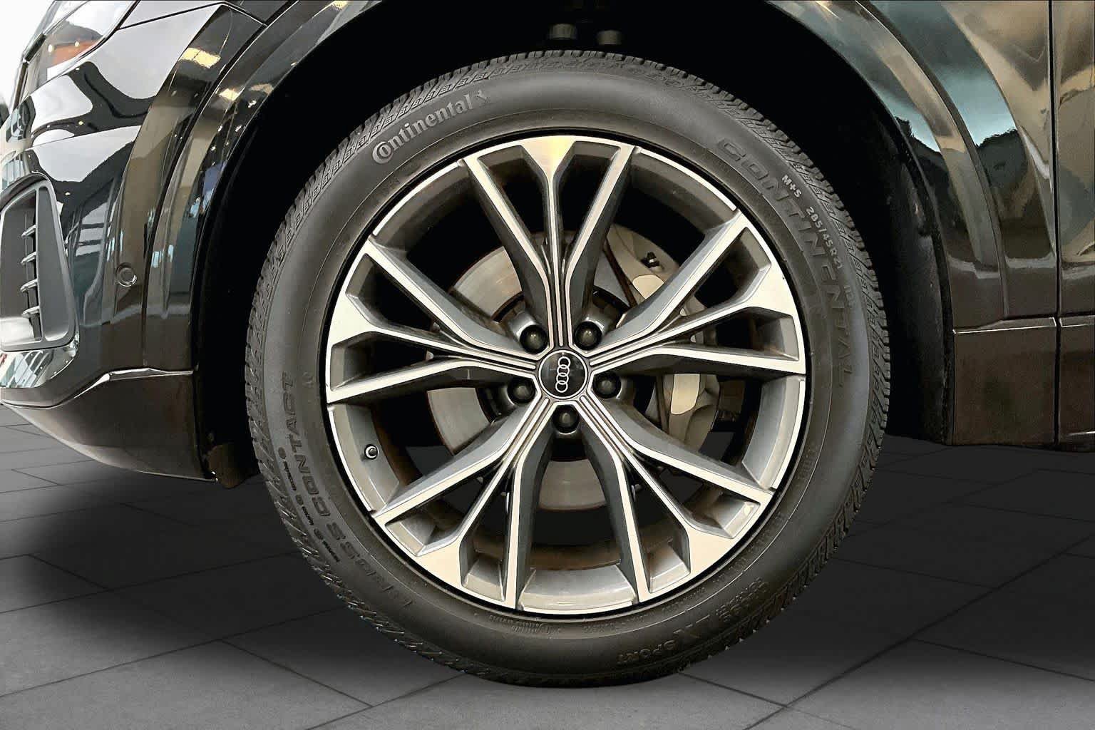 Used 2023 Audi Q8 Premium w/ Convenience Package AWD/4WD image 11