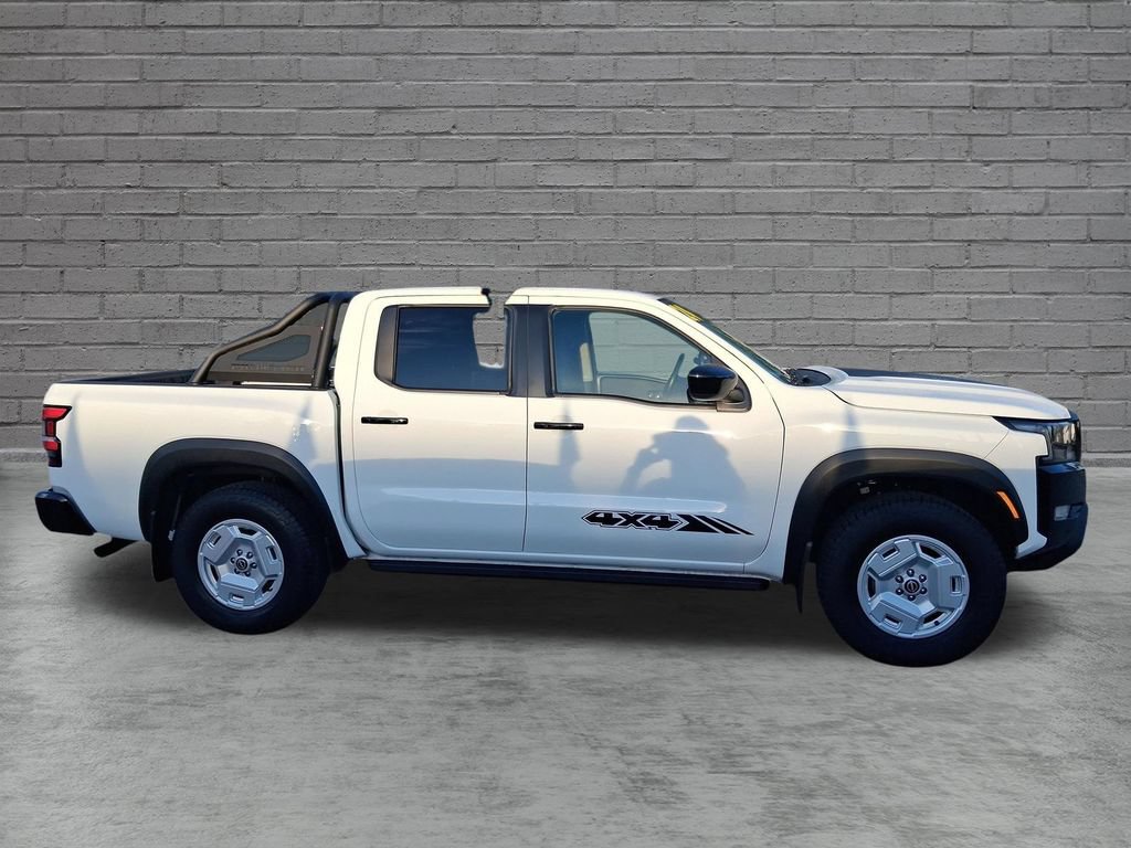 Used 2024 Nissan Frontier SV w/ Hardbody Edition AWD/4WD image 13