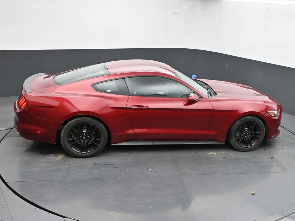 Used 2017 Ford Mustang Coupe RWD image 32