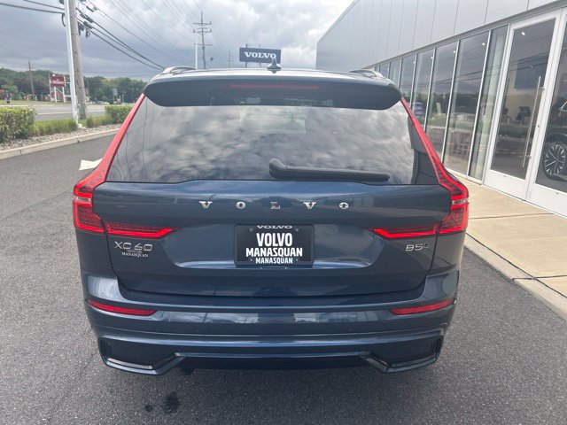 Certified 2025 Volvo XC60 B5 Plus w/ Climate Package AWD/4WD image 4