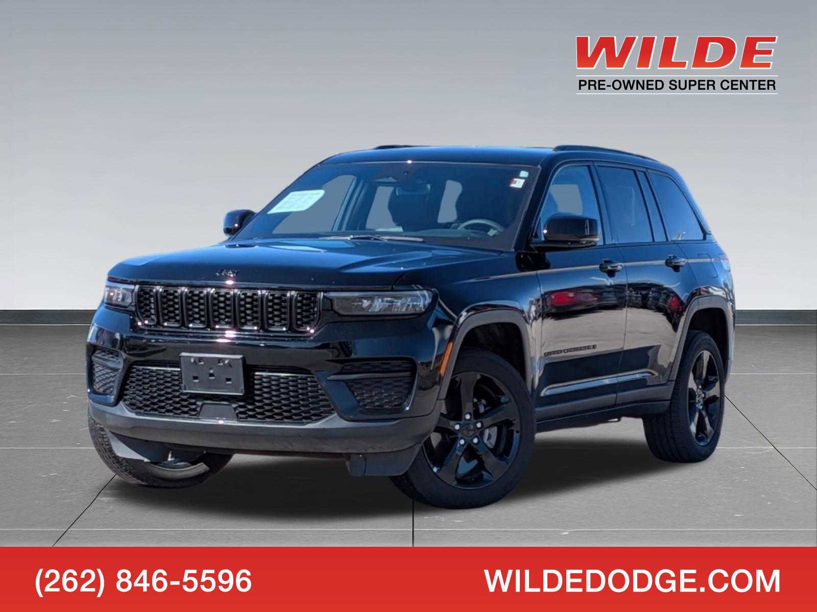 Used 2023 Jeep Grand Cherokee Altitude image 1