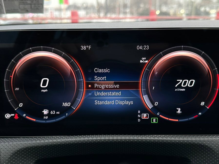 Used 2023 Mercedes-Benz CLA 250 4MATIC image 30