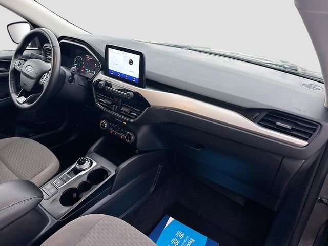 Used 2022 Ford Escape SE w/ Cold Weather Package image 28