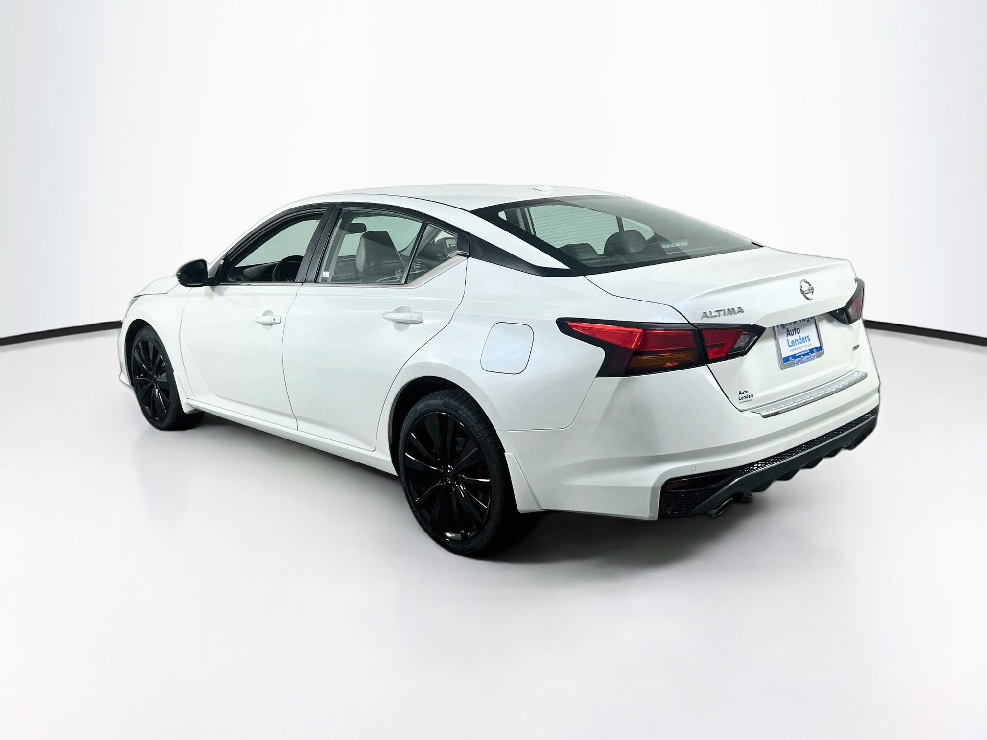 Used 2021 Nissan Altima 2.5 SR w/ SR Premium Package AWD/4WD image 7