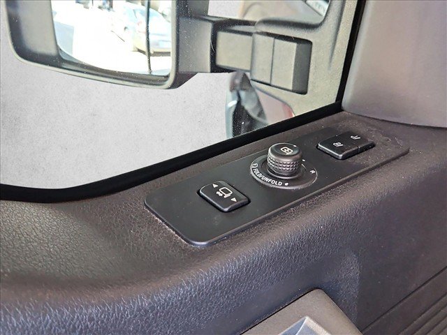 Used 2016 Ford F250 Lariat w/ Lariat Ultimate Package AWD/4WD image 18