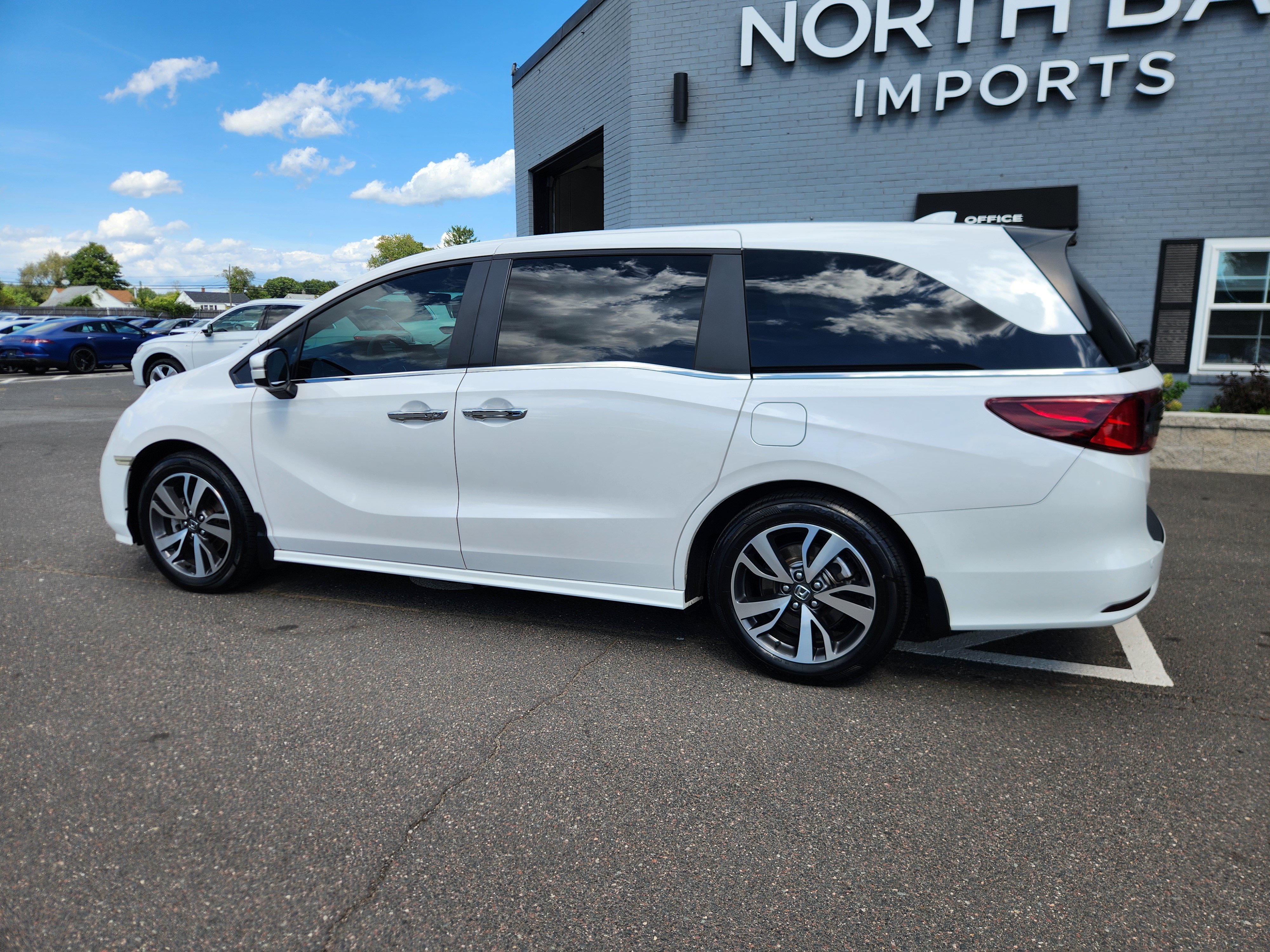 Used 2024 Honda Odyssey Touring image 5