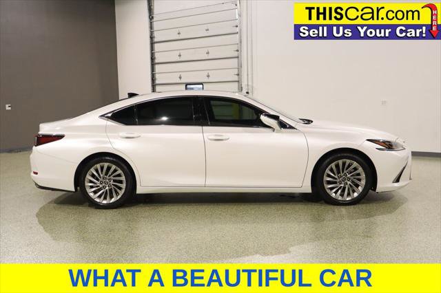 Used 2021 Lexus ES 350 Ultra Luxury w/ Accessory Package 2 FWD image 9
