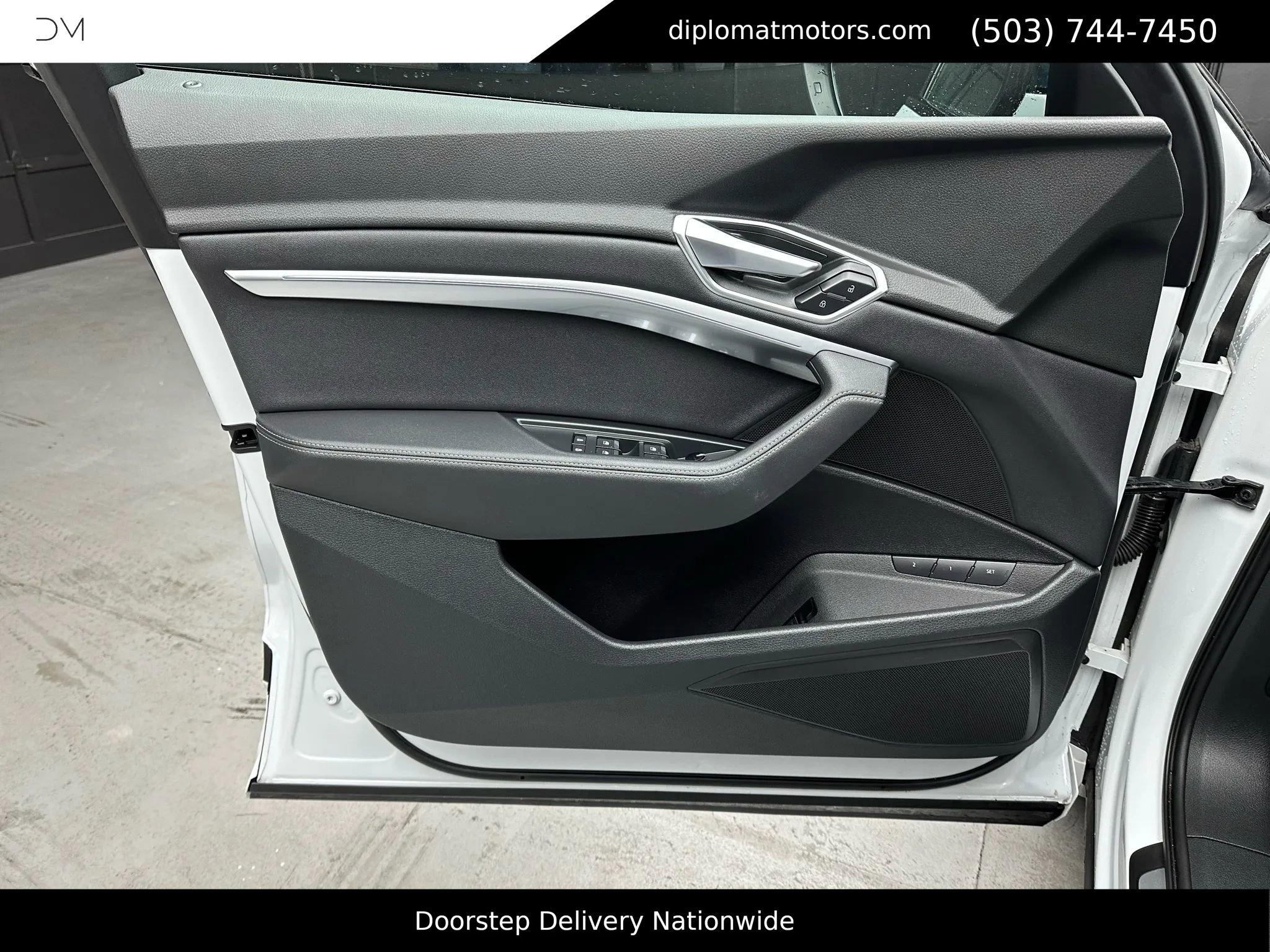 Used 2021 Audi e-tron Premium w/ Convenience Plus Package image 32