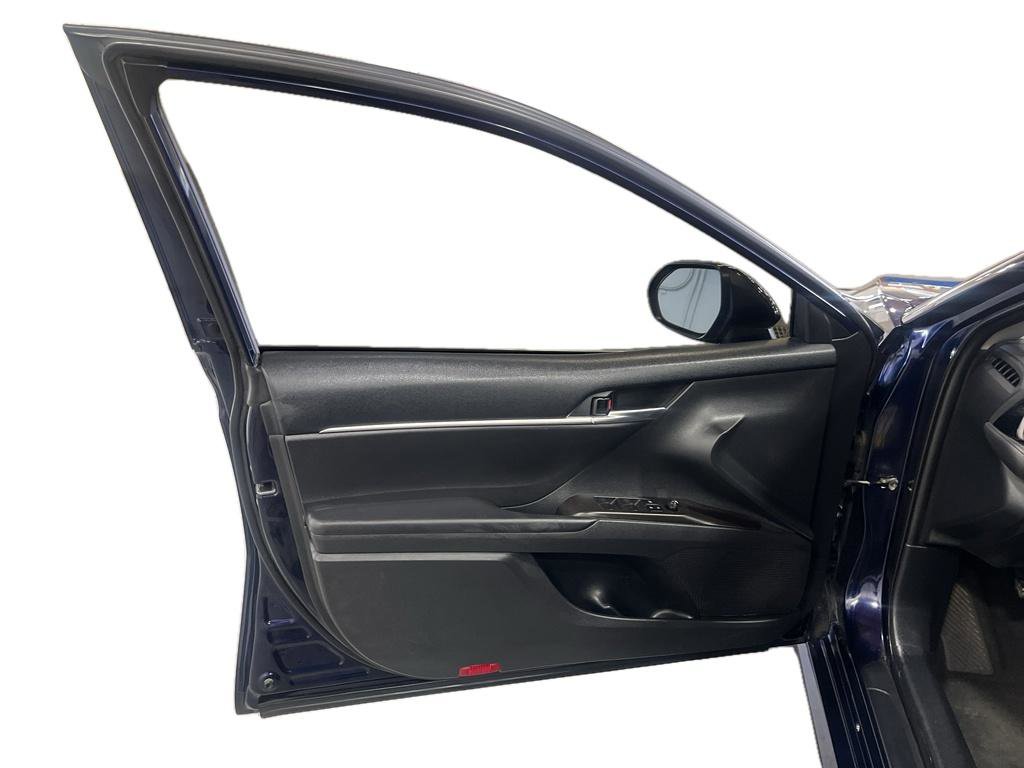 Used 2022 Toyota Camry LE w/ Convenience Package FWD image 20