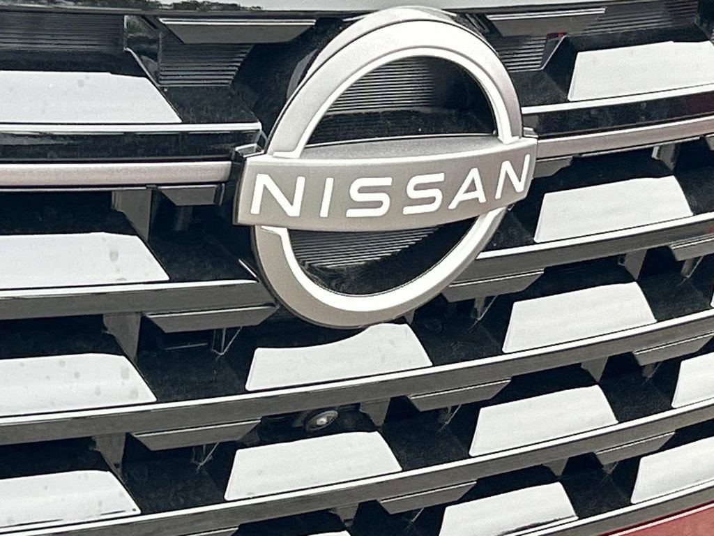New 2026 Nissan Pathfinder Platinum w/ Lighting Package AWD/4WD image 10
